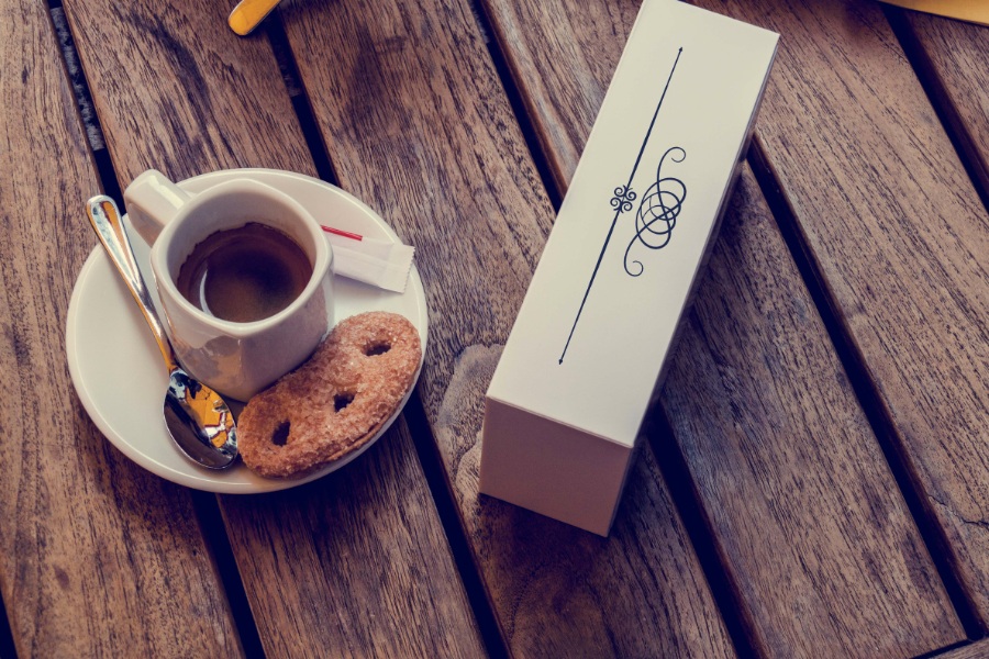 咖啡和包裝盒樣機素材