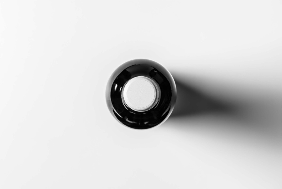 大气红酒顶视图ps样机