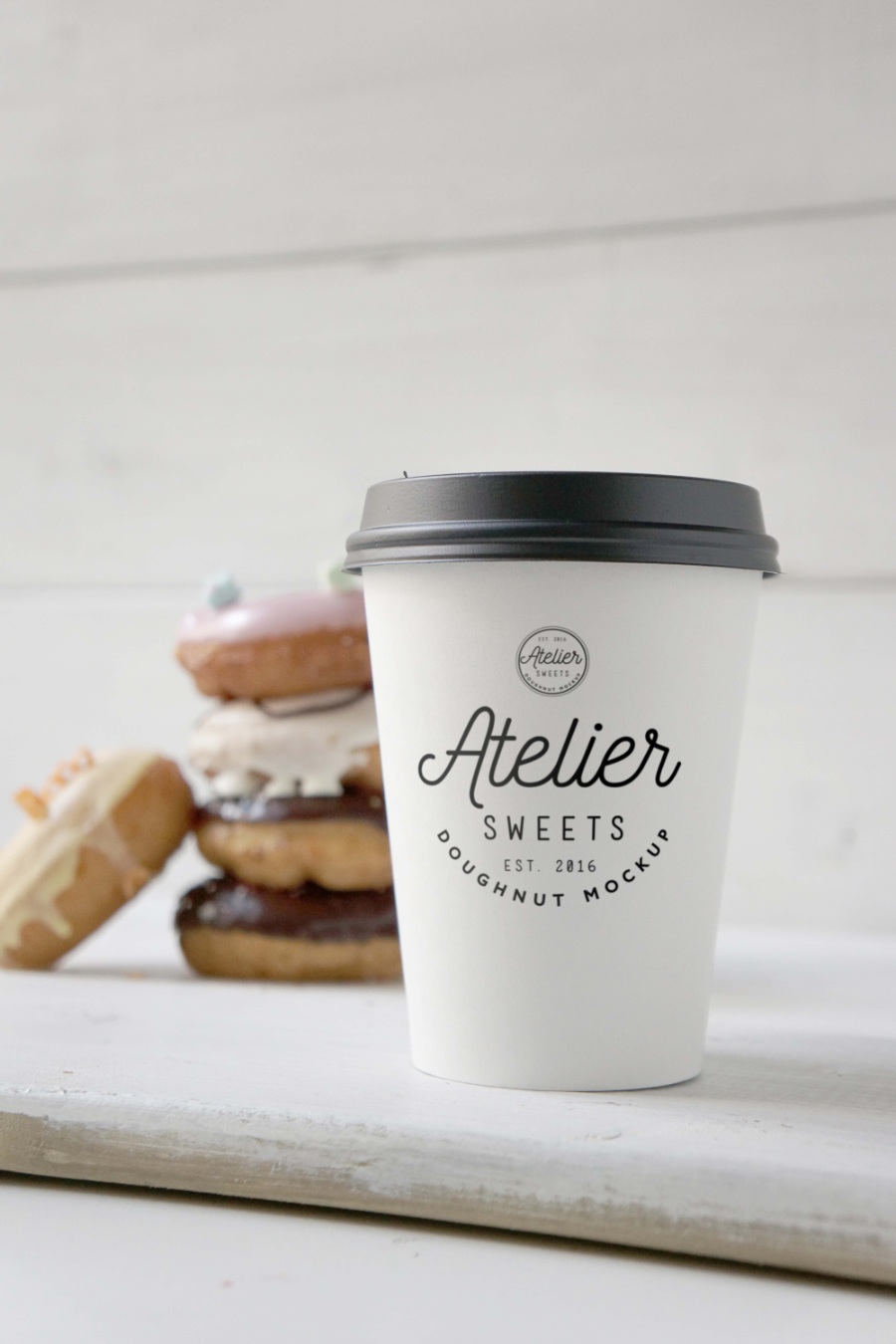 甜品包装设计psd样机