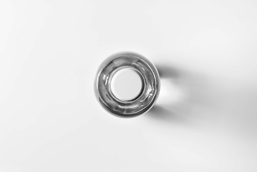 大气红酒顶视图透明瓶体样机