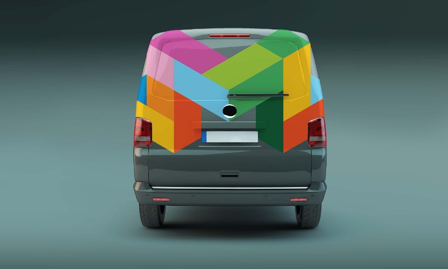 车尾写真广告模板