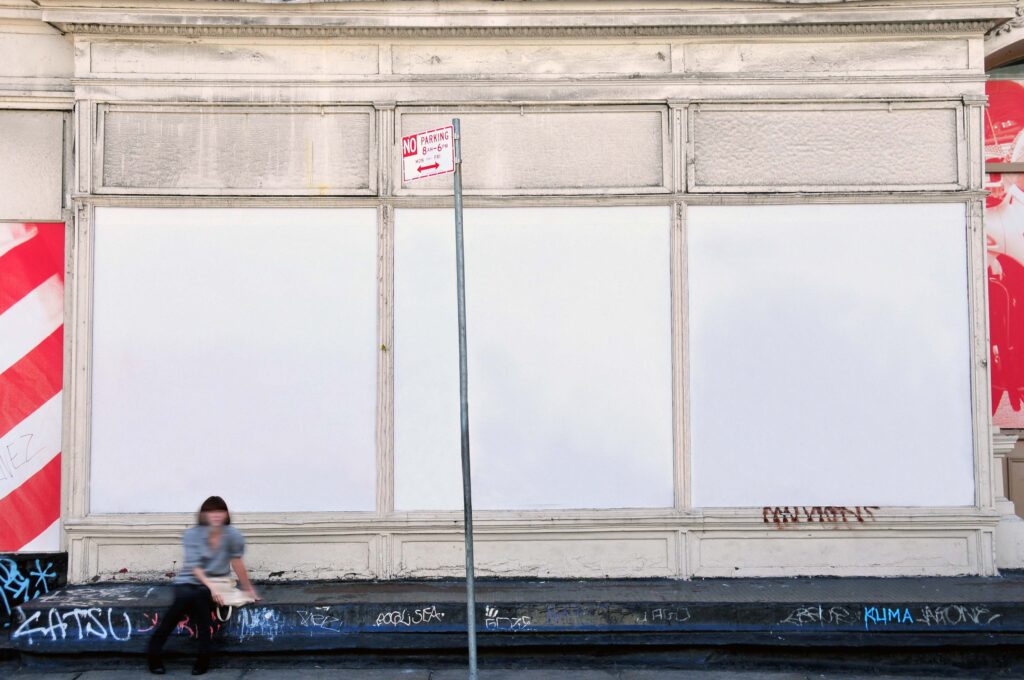 墙面广告展示效果psd样机