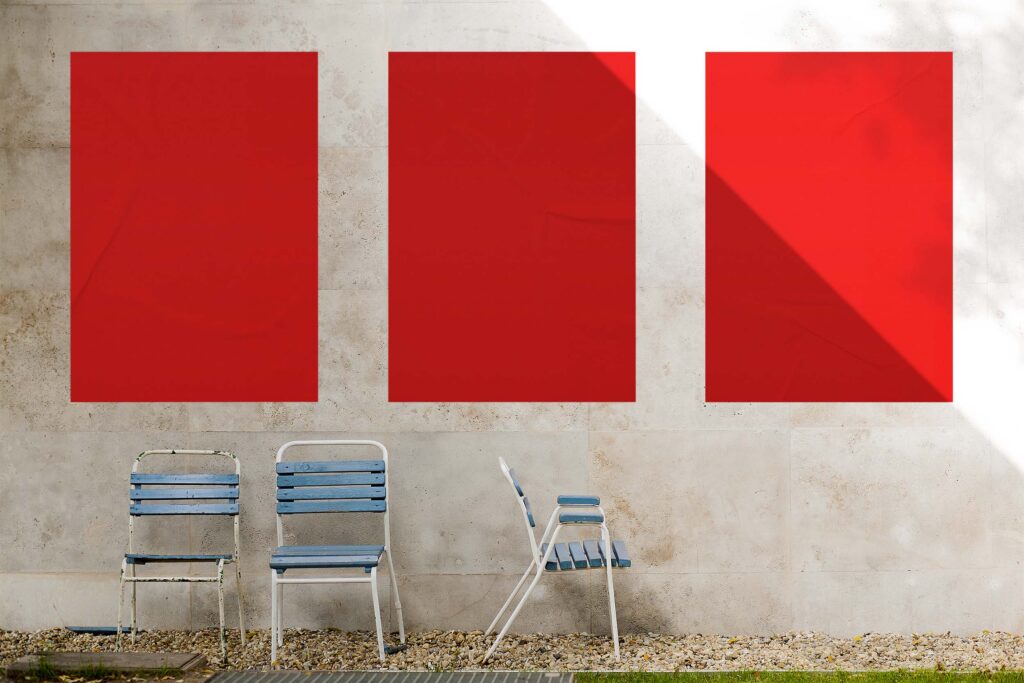 墙面灯箱广告位ps样机