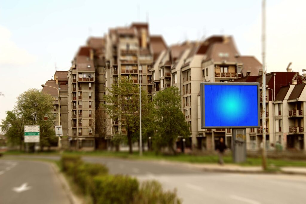 小区草坪广告位ps样机