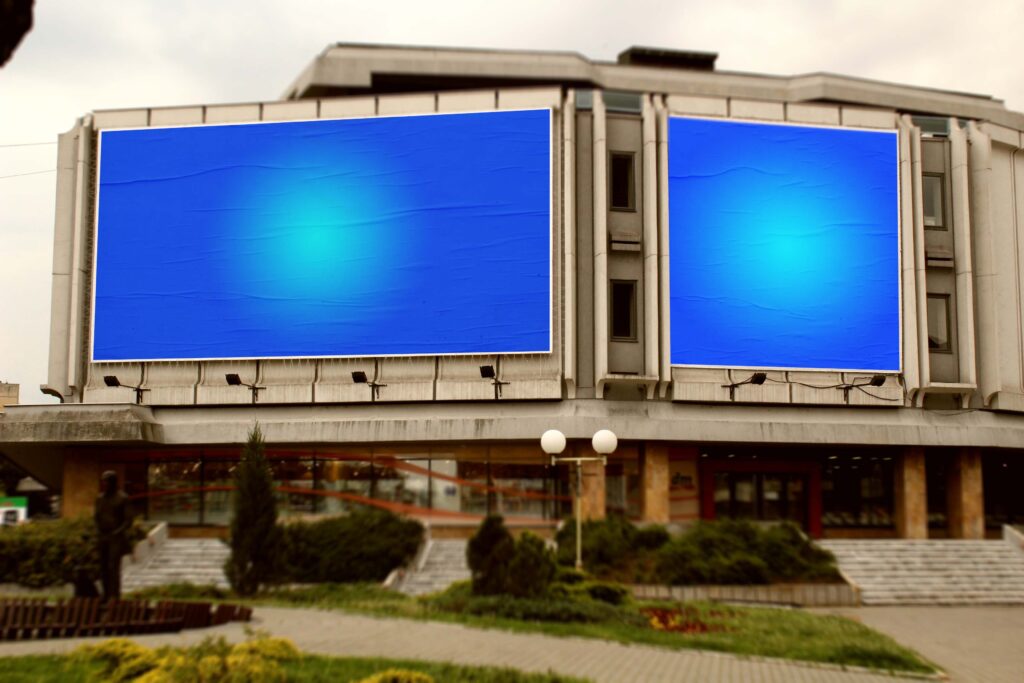 户外大楼广告效果图ps样机