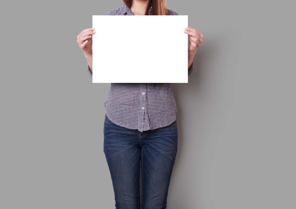 手持海报展示ps样机