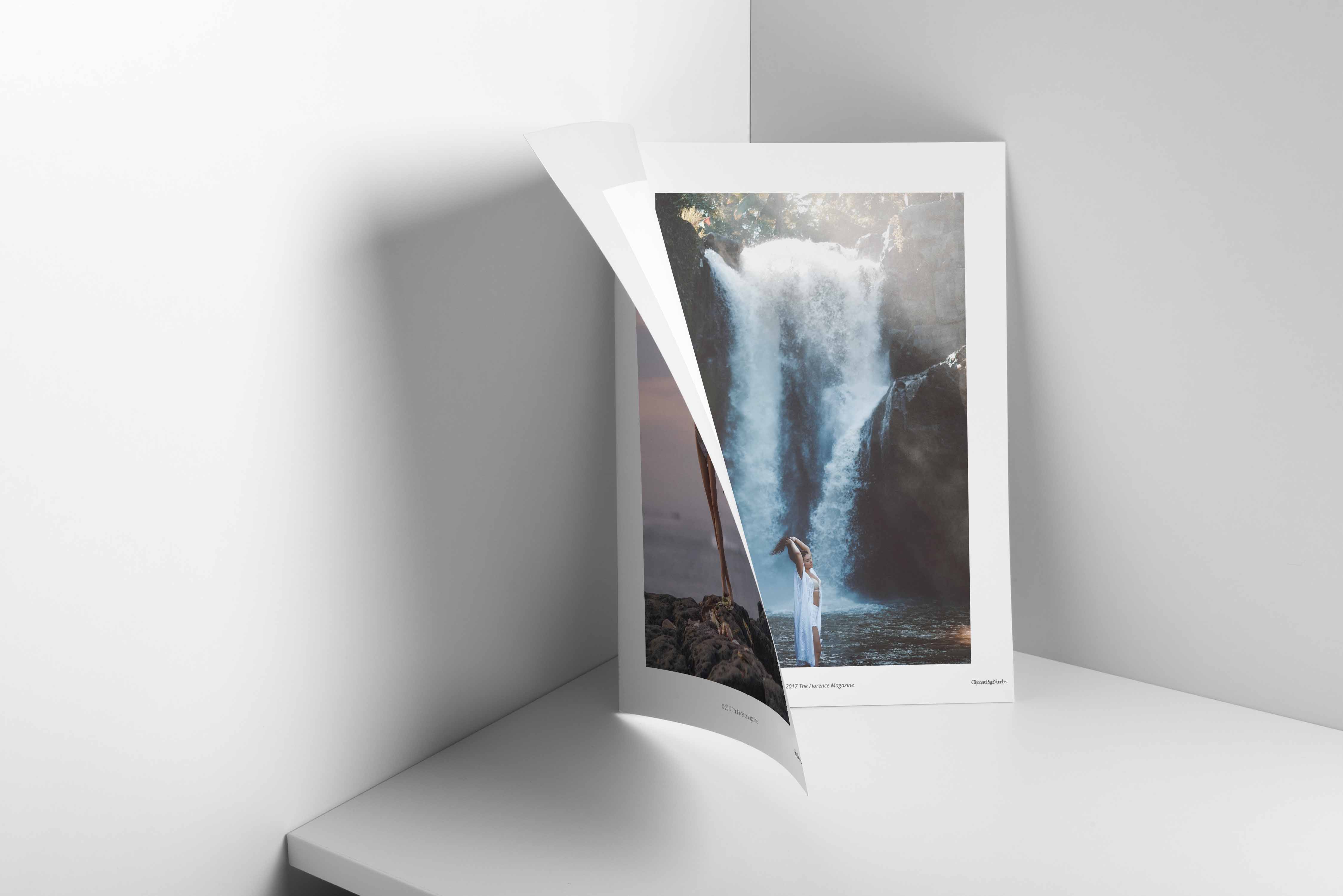 杂志翻页效果展示样机